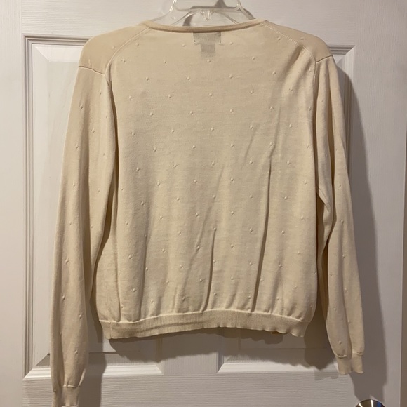 City Silk White Sweater with Circle Detail Set - Picture 14 of 14